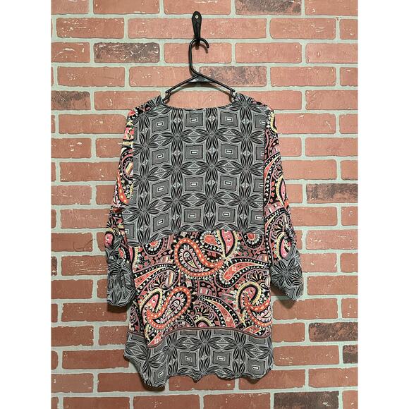 Olive Hill Mixed Print Top – Size L - Picture 6 of 6